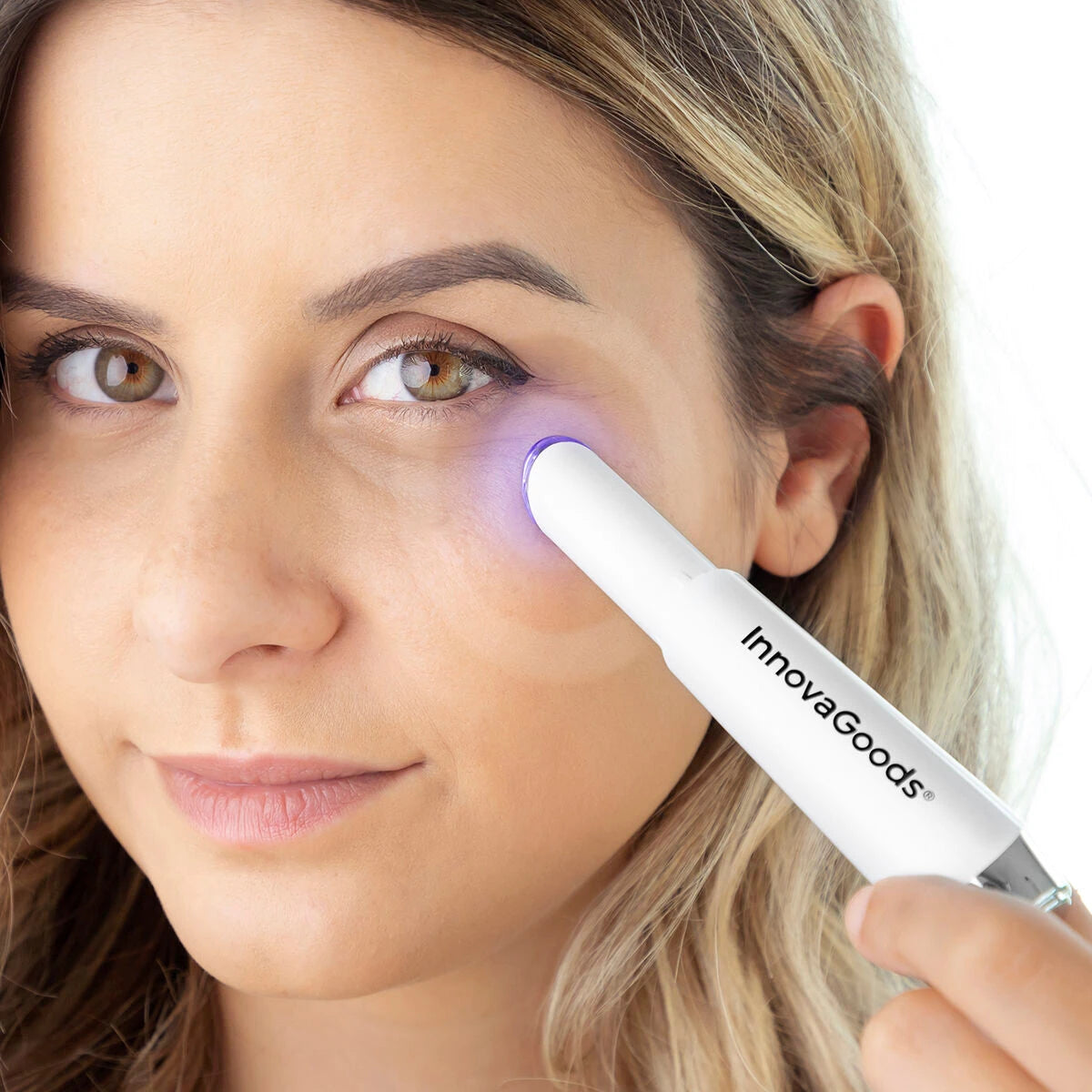 Anti-ageing Eye Massager with Phototherapy, Thermotherapy and Vibration Therey InnovaGoods product packaging